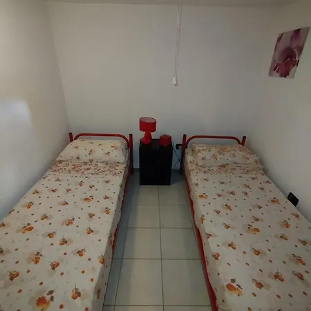 Holiday home Cettina 3 Mt 50 Dal Mare *